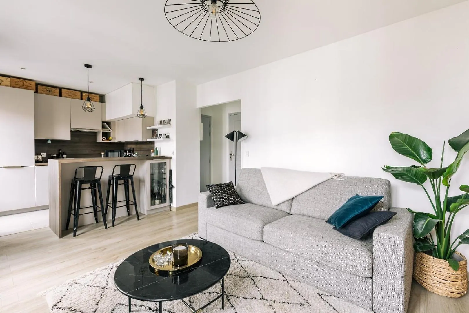 Guestready - Charming Apartment On The Top Floor Párizs 0*,